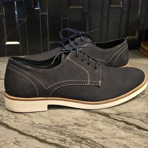 GORGEOUS BLUE SUEDE SHOES